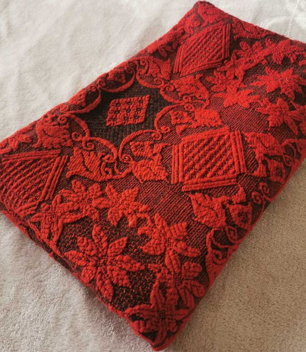 Кувертюра тъкана,вълнена