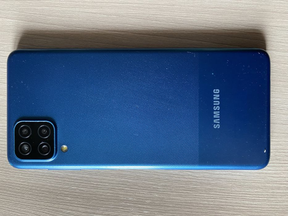 Продам Самсунг А12 в идеале