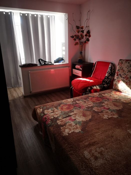 De inchiriat Apartment 3 Camere Central parter/4 Piata/Centru