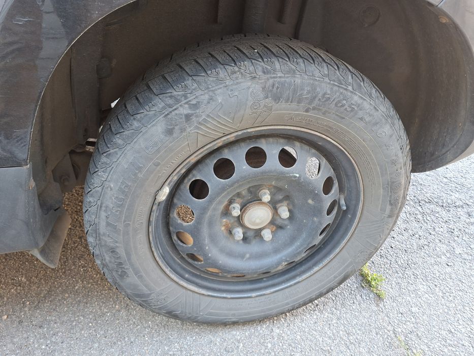 Vand 4 roti 215/65/R16