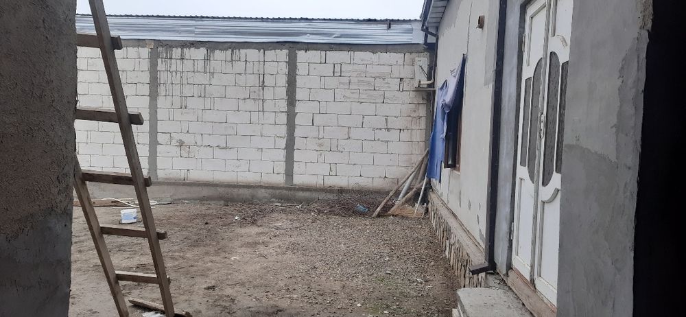 Уй сотилади 6 сотихли