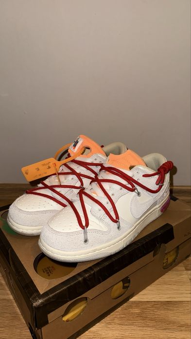 Vând adidaşi W Nike Dunk Low