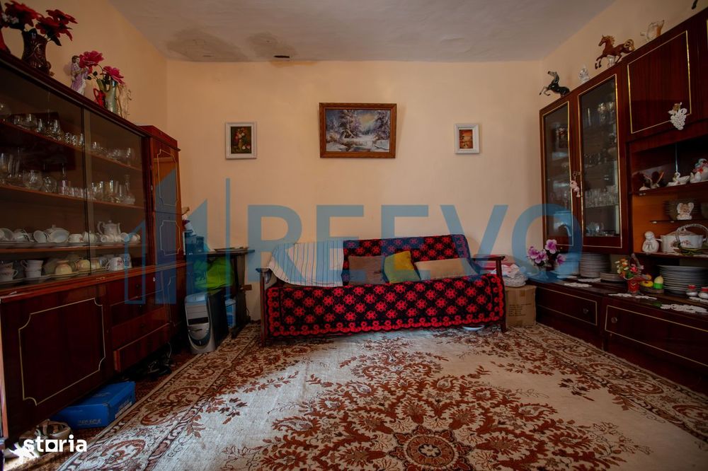 Casa si teren 3365mp Sascut