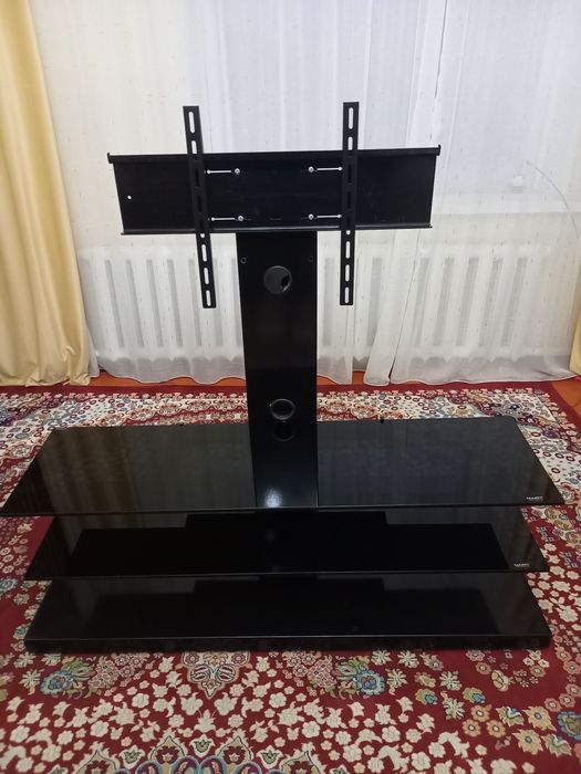 ТВ стойка [кронштейн]