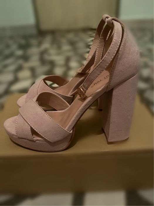 Сандали about you