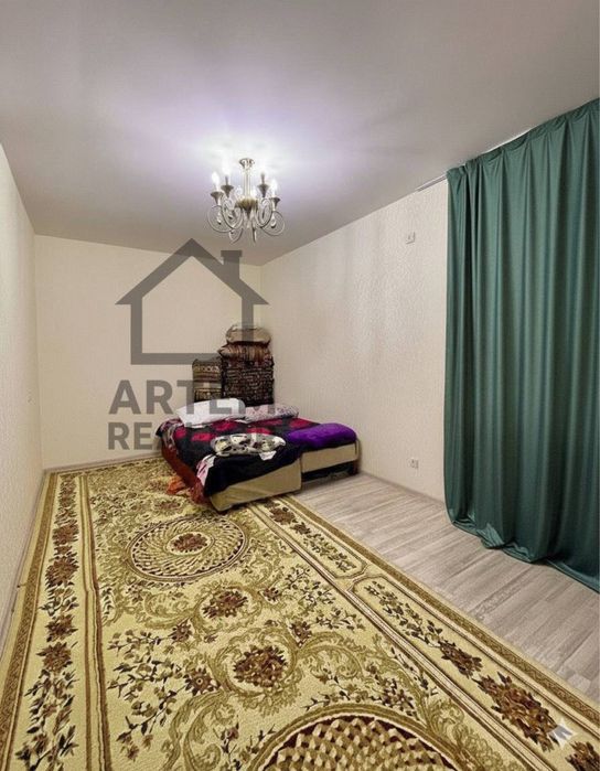 Буюк Ипак Йули Буз базар 3в4/2/4 90м2 кирпичный дом