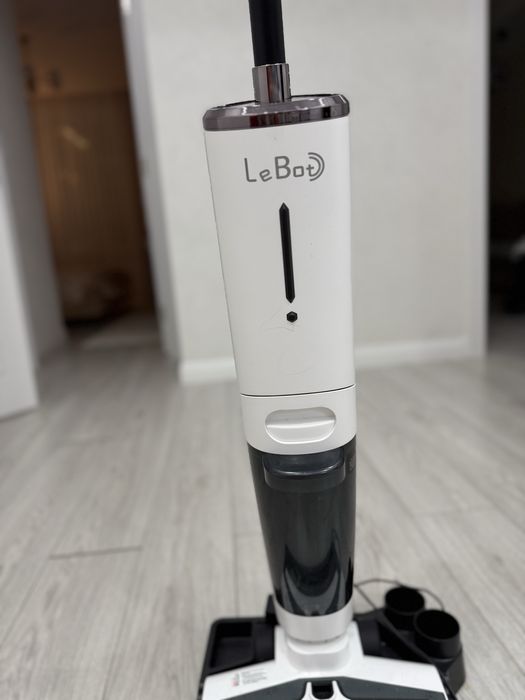 Вертикальный моющий пылесос