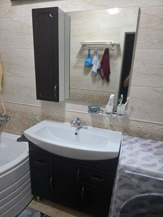 Раковина с тумбой продаётся