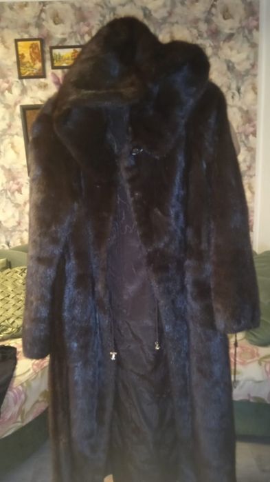 Продам норковую шубу