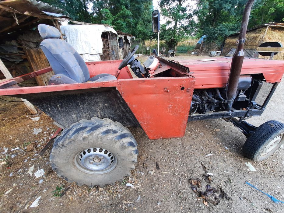 Vând Tractoraș motor 2.2