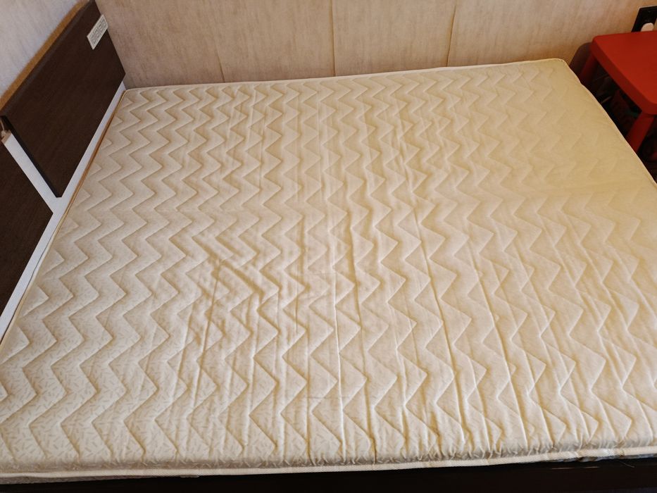 Матрак Екон Латекс 164 х 200 х 20