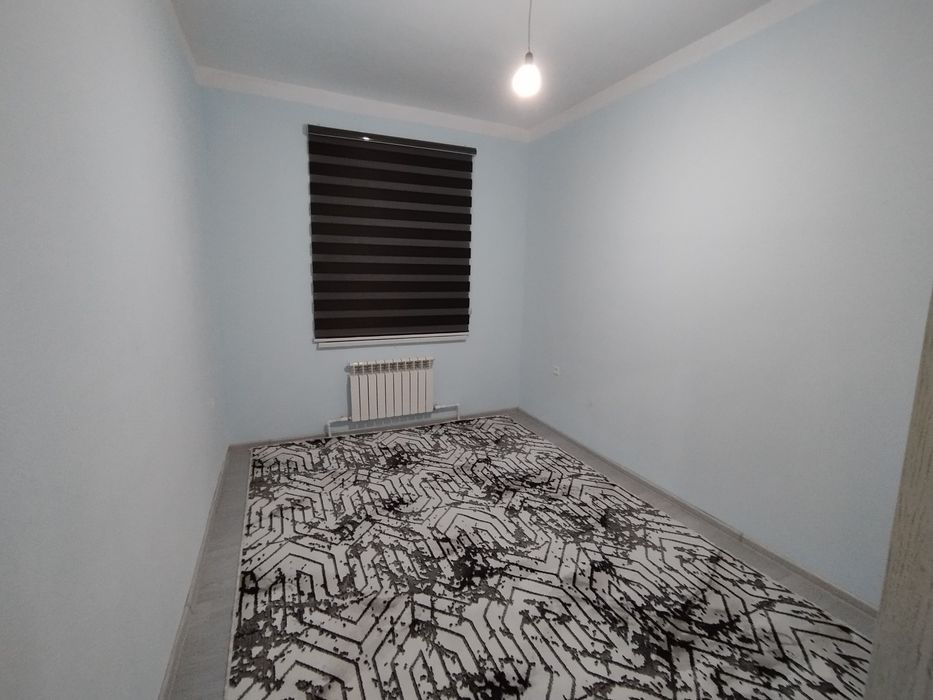 Kvartira sotiladi 1-etaj, 2 xona. Mo'ljal: Xamro bobo