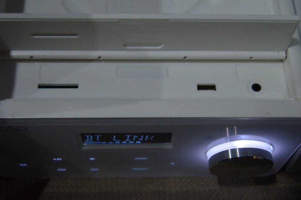 Micro system audio PEAQ PMS200BT-W USB, SD, FM, CD mp3, AUX