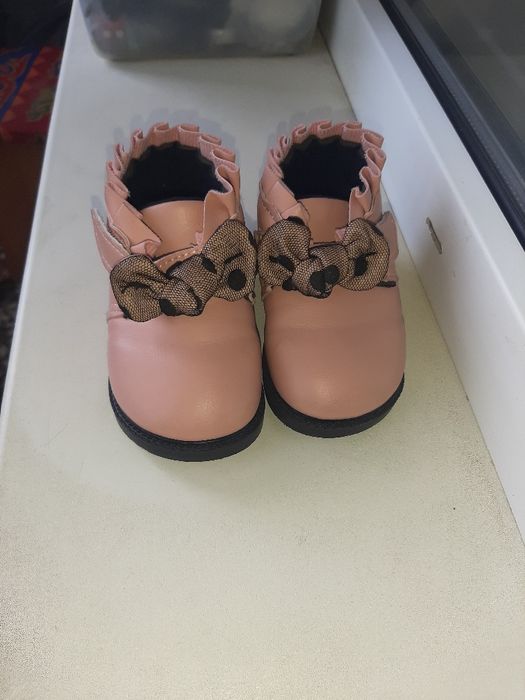 Продам ботинки детские