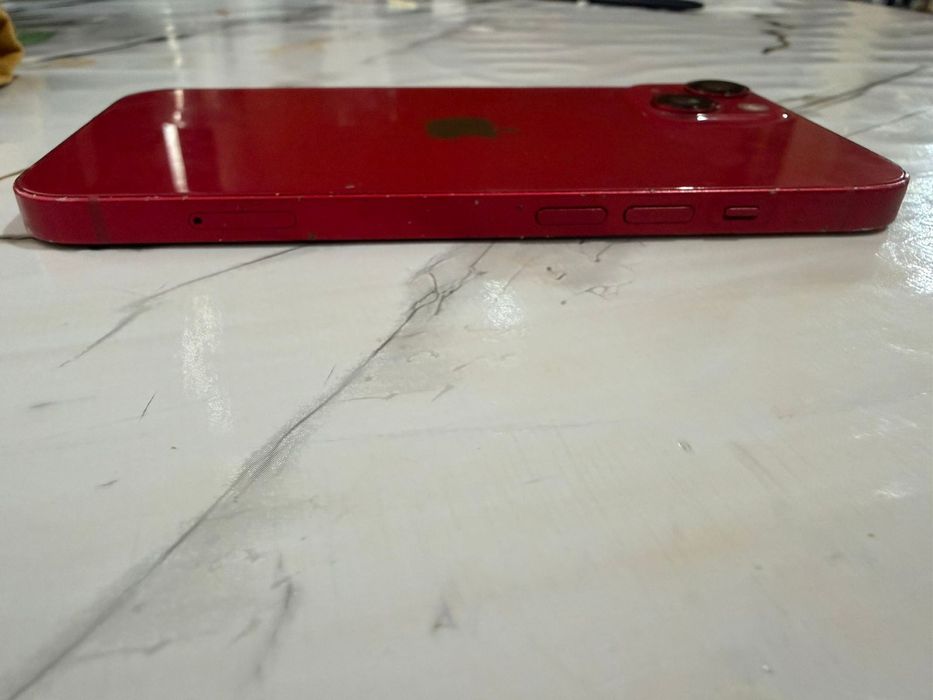 Продам Айфон 13  128гб