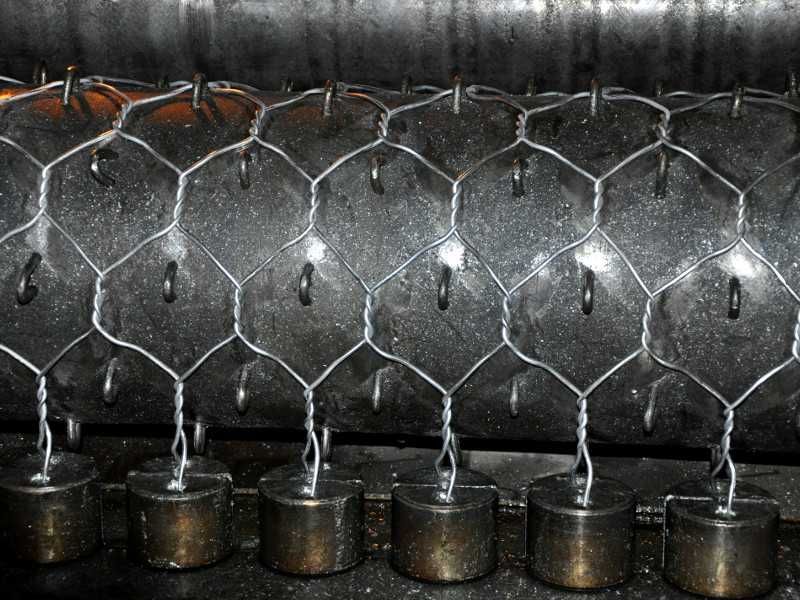 Сетка манье двойного кручения