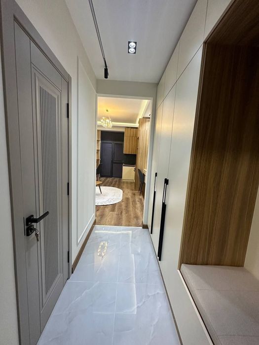 Аренда напротив гостиницы Азия