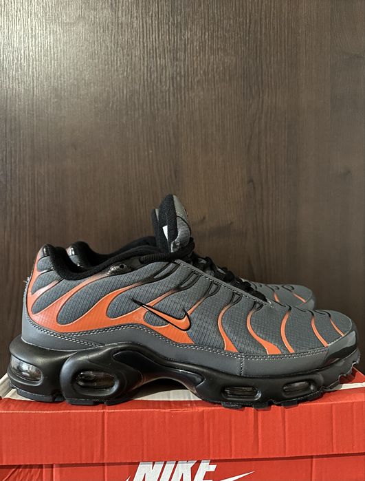 Nike Air Max Plus “Dark Smoke” - 41,45