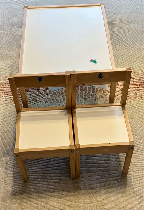 Masa pentru copii +2 scaune Ikea