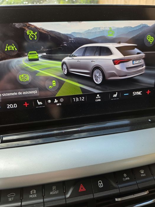 SKODA Octavia 2021 — imagine 4