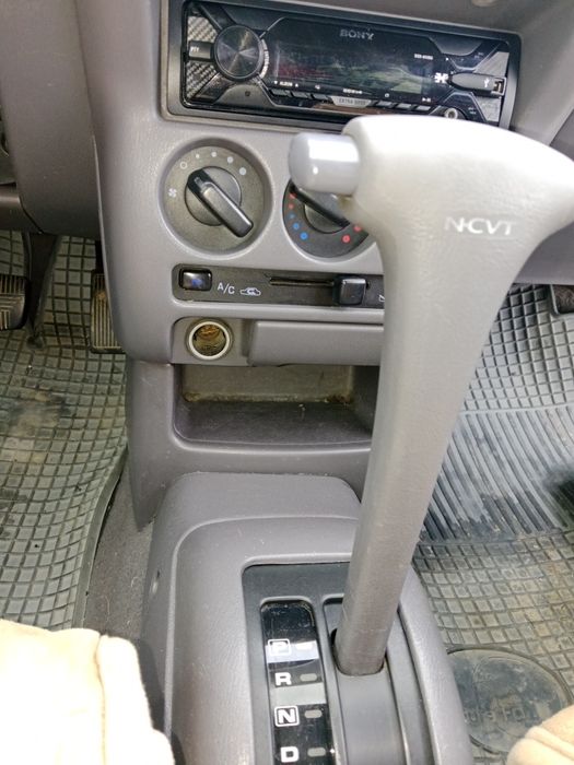 ниссанМикра торг есть