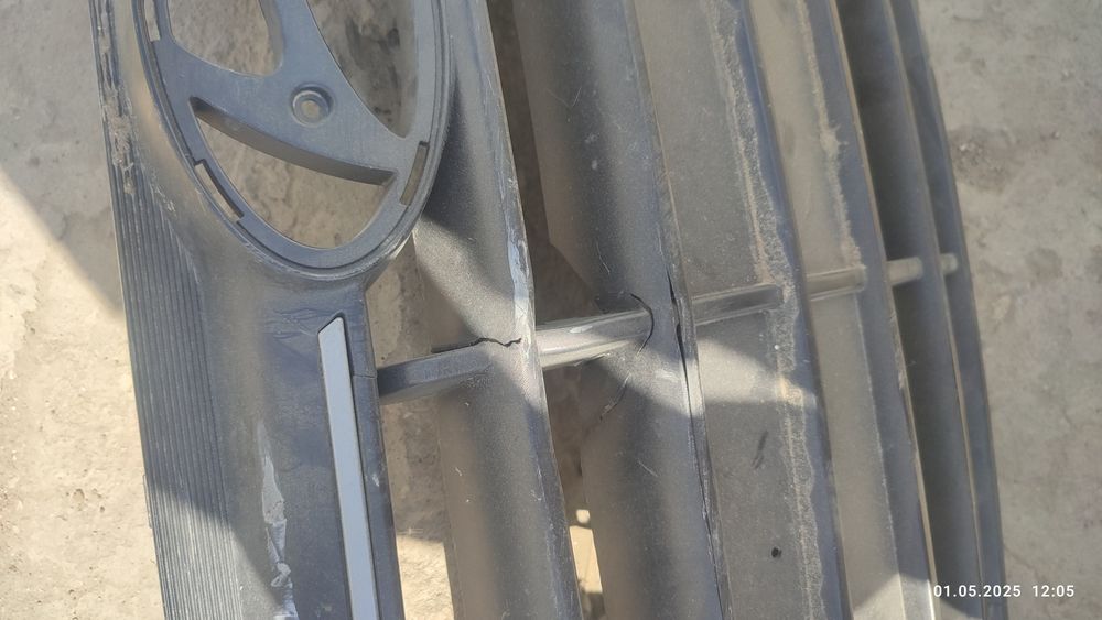 решетка радиатора и телевизор