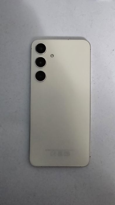 Продам Samsung S24 Plus на 512 гб
