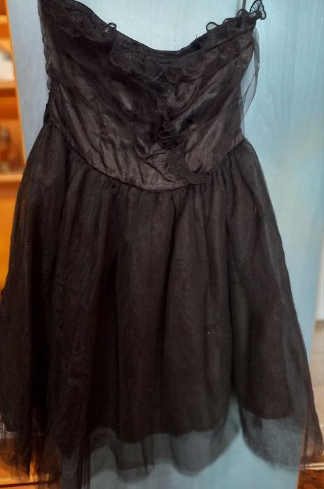 Прекрасна коктейлна рокля