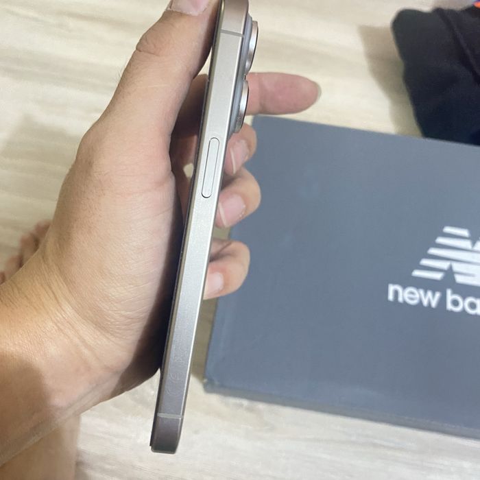 Срочно продам iPhone 15 pro