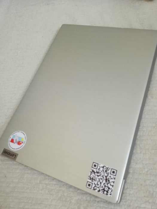 Продаю Ноутбук для работы(не для игр)