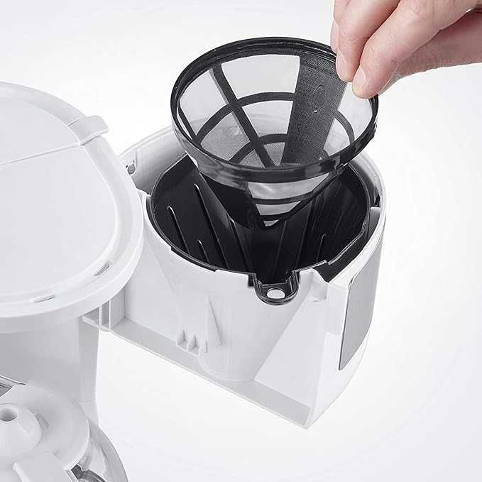 Компактна филтърна кафе машина SEVERIN KA 4809