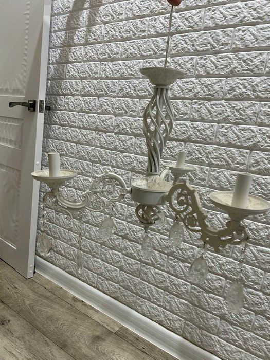 Продается люстра для комнаты