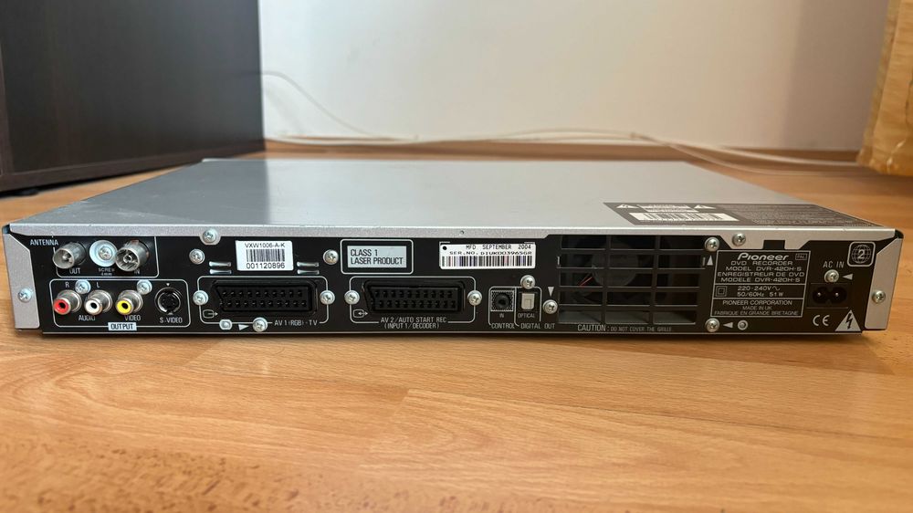 Pioneer DVR-420H-S DVD Recorder 80GB Hard Drive