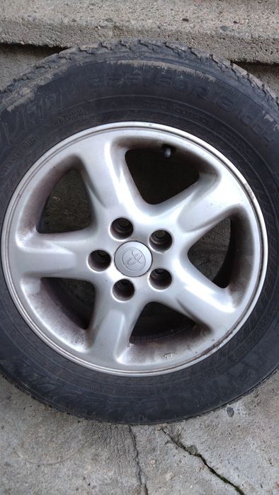 Гуми с джанти за toyota rav 4 d4d