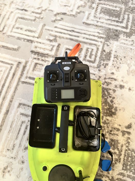 Кораблик для рыбалки