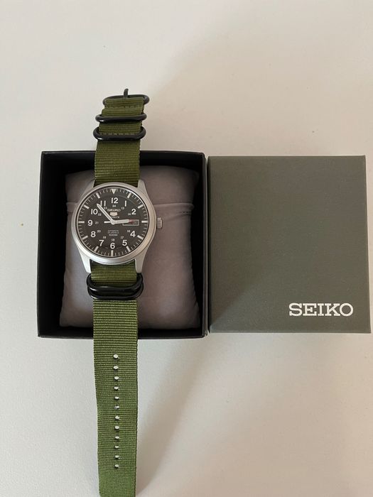 Seiko 5 Sports automatic