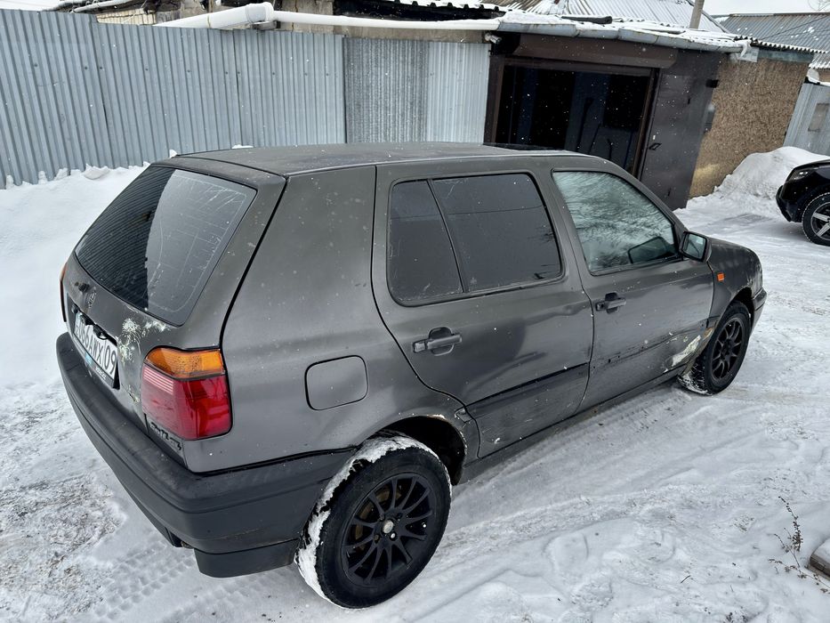 Продаю Гольф 3 1993