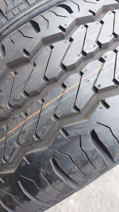 Нови гуми за Бус 215 70 16 C Hankook 4 броя