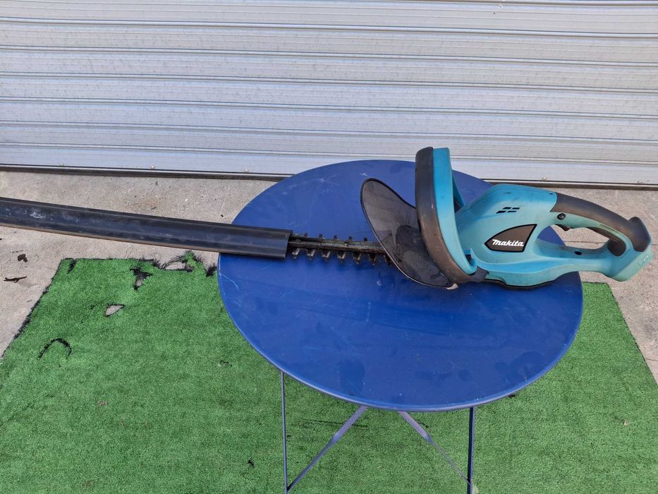 Акумулаторен храсторез Makita