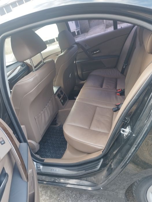 BMW 550 I  378 конски сили