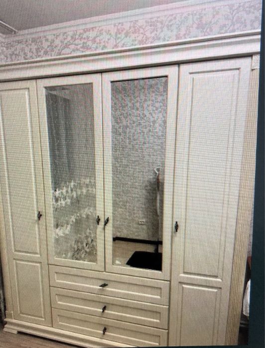 Продам Шкаф