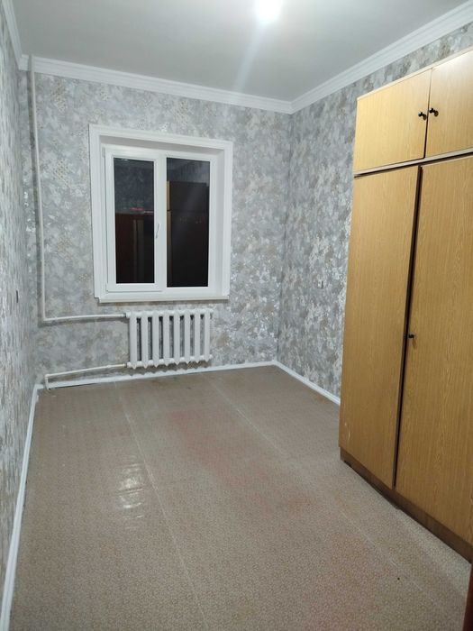 Tinchlik metro aloqada 4 xonali kvartira