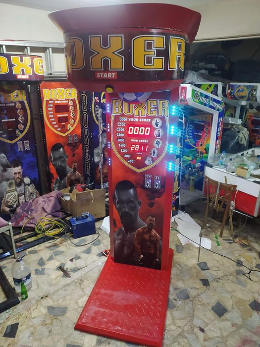 Кралска Боксова круша имам превоз за цяла България