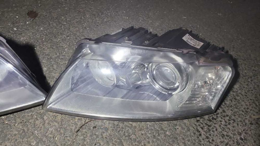 Far stanga/dreapta Audi A8 4E Facelift, complet cu balast