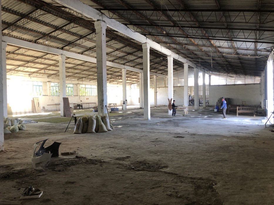 Ижарага 20 сотихли усти навесли ангар берилади