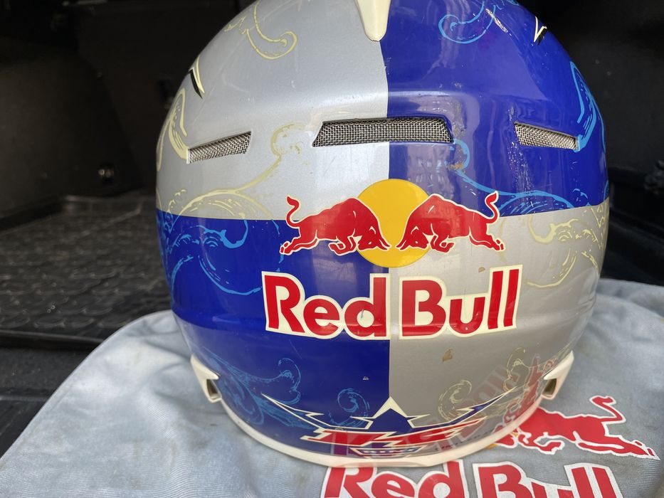 REVIT Eclipse ventilated 4xl   Kini red bull L