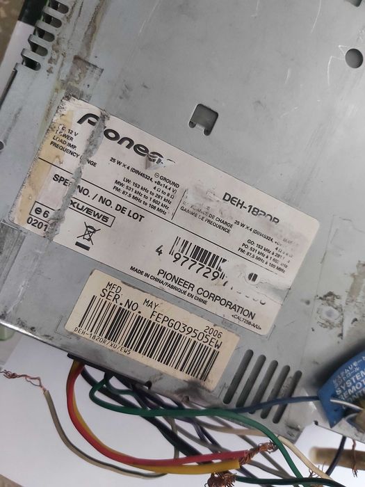 Pioneer DEH-1820R (uzura estetica dar perfect functional)