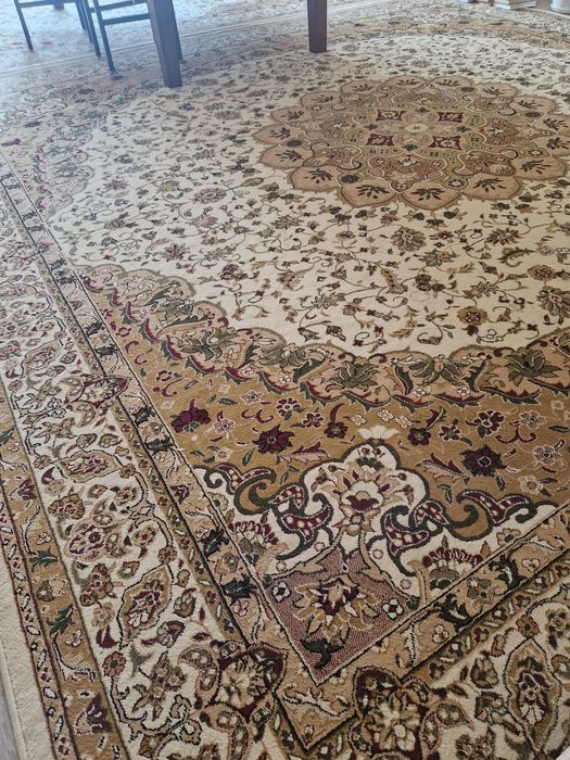 Продаются ковры разные