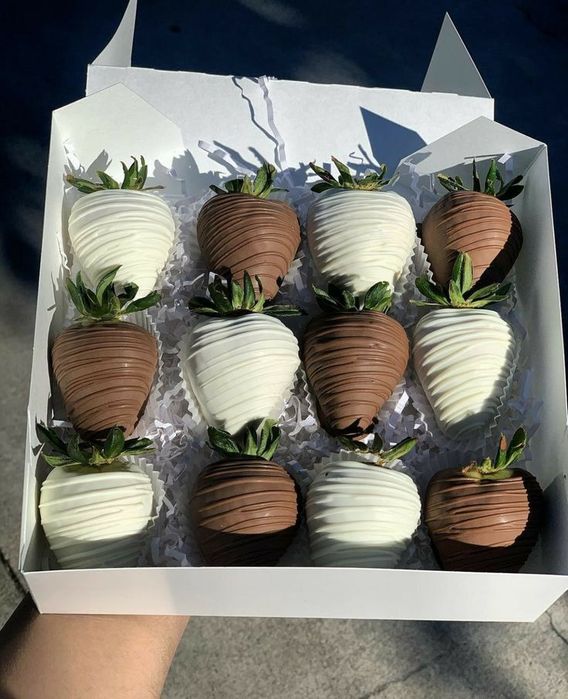 Клубника в шоколаде 8999тг