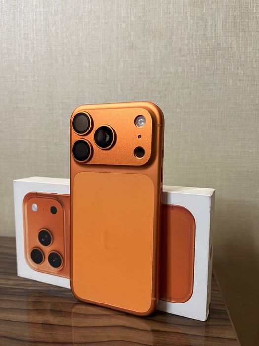 Продам айфон 17 про